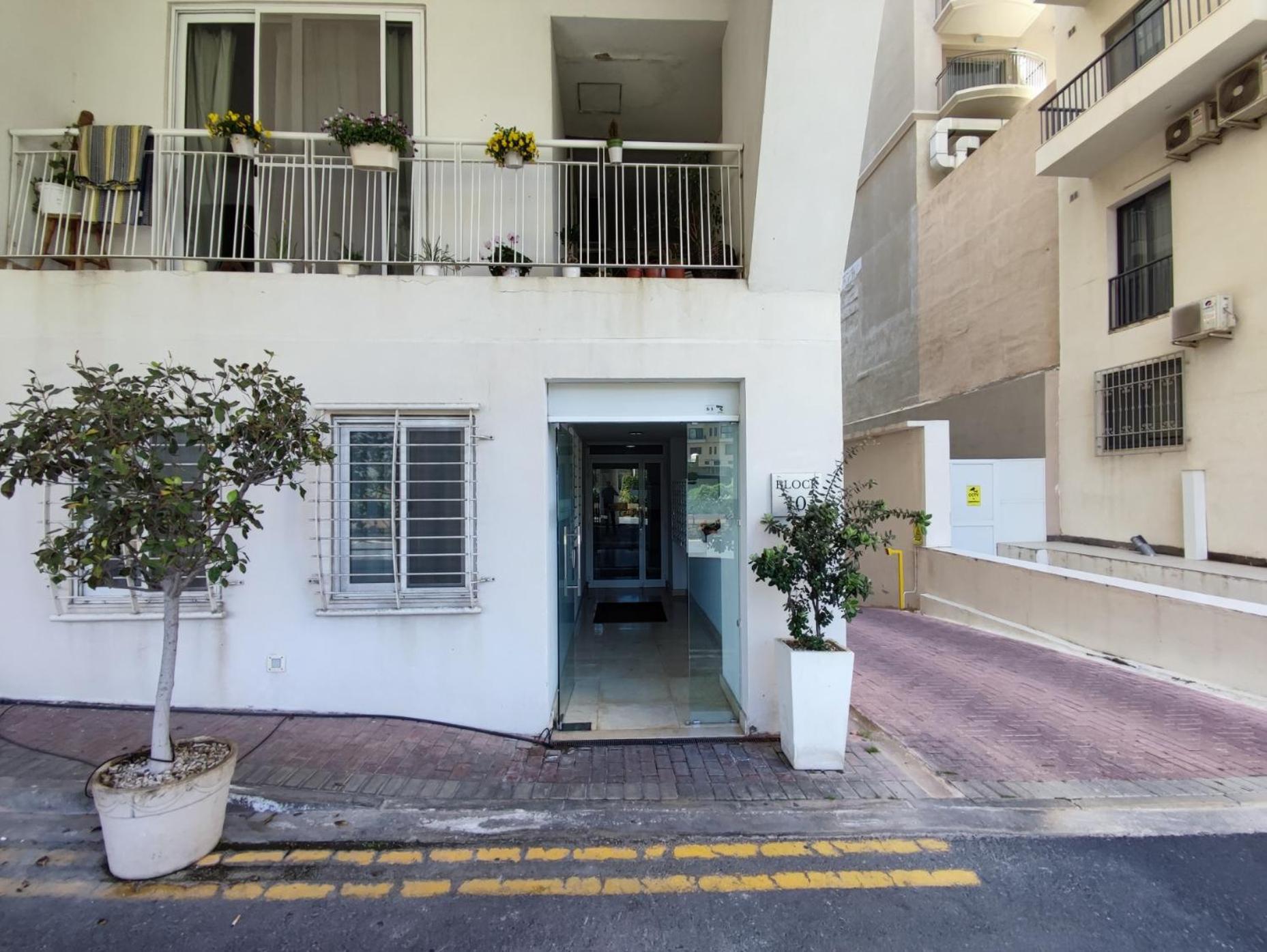 St Julians - Balluta 2 Bedroom Apartment Saint Julian's Εξωτερικό φωτογραφία